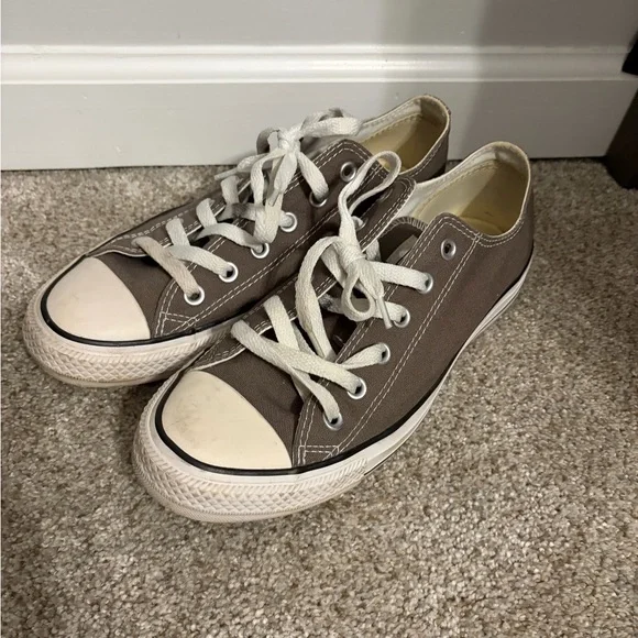 Converse Gray Sneakers - Picture 2 of 4